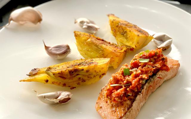 Zalm met een krokant korstje en venkel in de oven. 